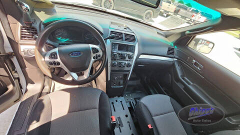 2015 Ford Explorer