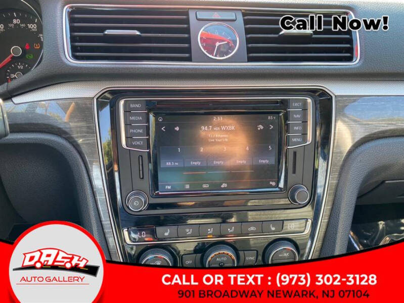 2017 Volkswagen Passat 1.8T SEL Premium