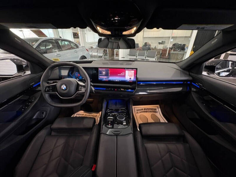 2025 BMW 5 Series 530i xDrive