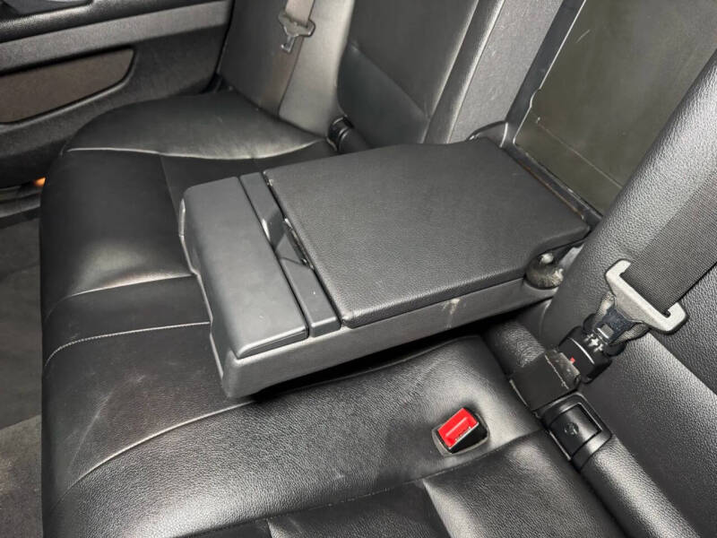 2016 BMW 5 Series 528i