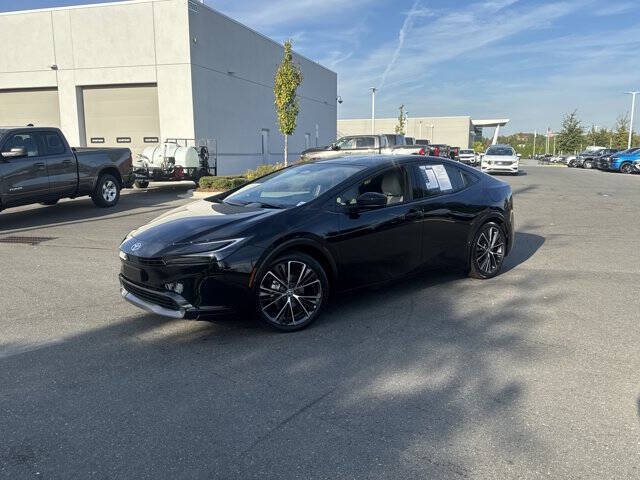 2025 Toyota Prius XLE