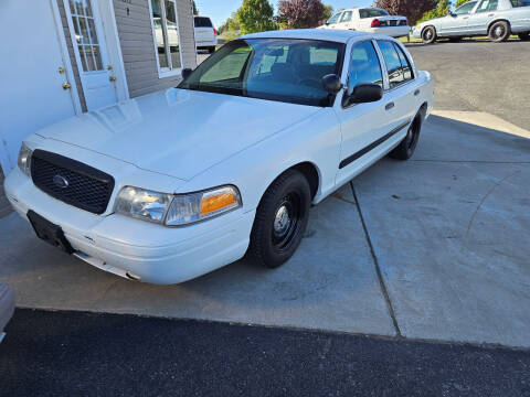 2001 Ford Crown Victoria for sale at Walters Autos in West Richland WA