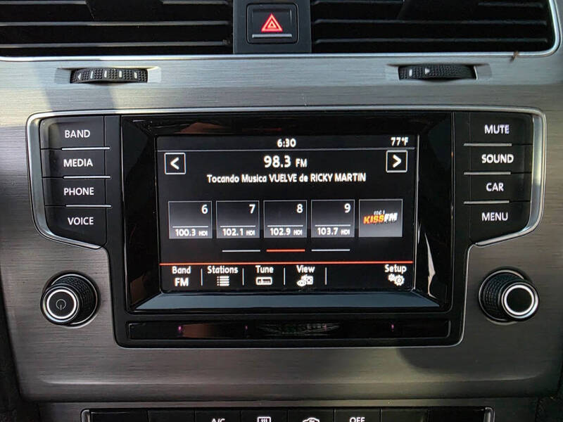 2015 Volkswagen Golf TSI S