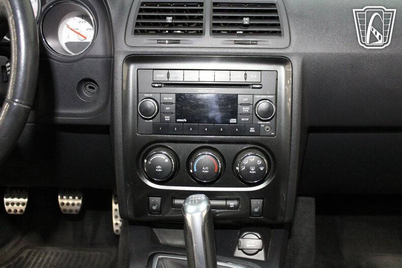 2009 Dodge Challenger SRT8