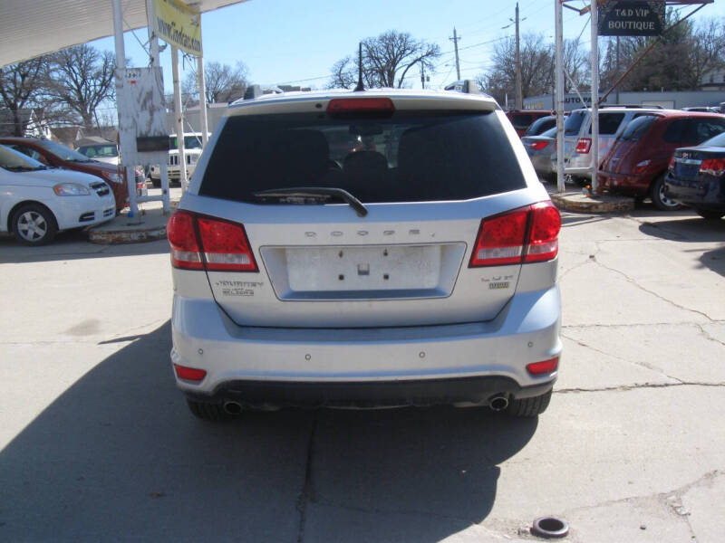 2011 Dodge Journey Lux
