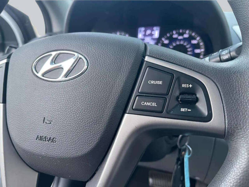 2017 Hyundai Accent SE