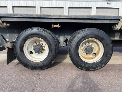 2012 Freightliner Business class M2