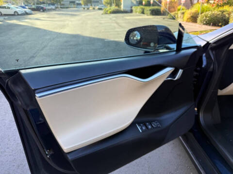 2013 Tesla Model S