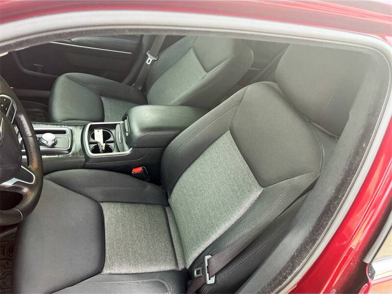 2020 Chrysler 300 Touring