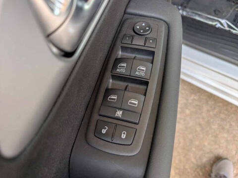 2024 Chrysler Pacifica Touring