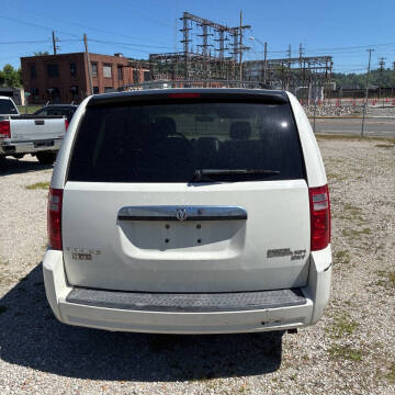 2010 Dodge Grand Caravan SXT
