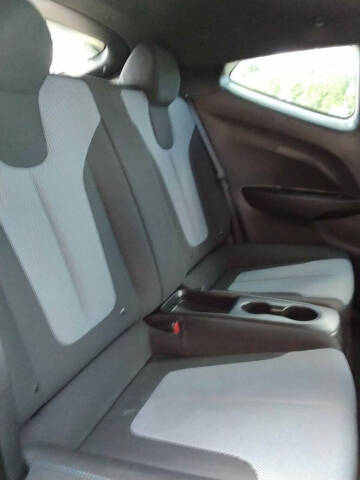 2019 Hyundai Veloster