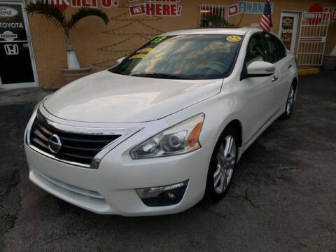 2013 Nissan Altima for sale at VALDO AUTO SALES in Hialeah FL