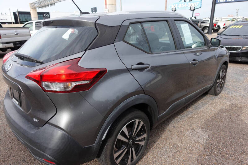 2019 Nissan Kicks SV