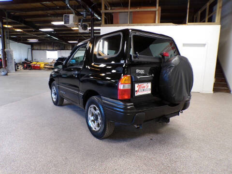 2000 Chevrolet Tracker