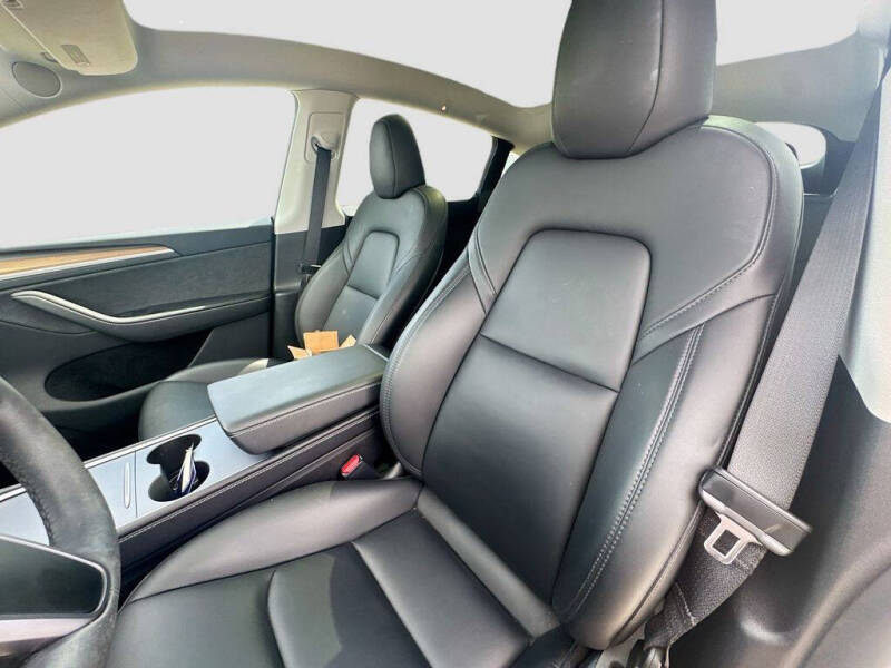 2024 Tesla Model Y Long Range