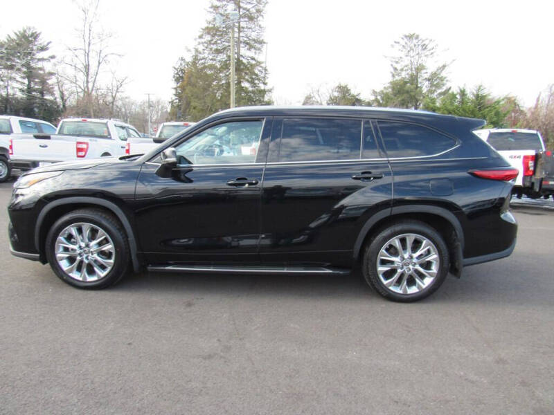 2023 Toyota Highlander L