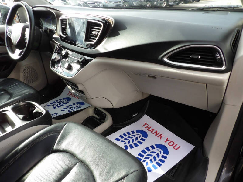 2018 Chrysler Pacifica Touring L