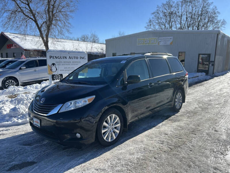 2014 Toyota Sienna XLE 7-Passenger
