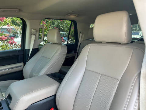 2023 Ford Expedition XLT