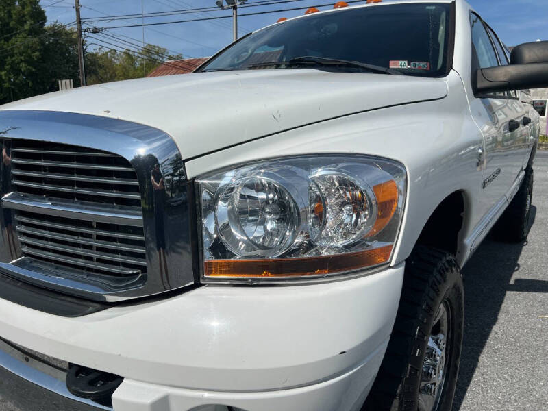 2006 Dodge Ram 3500 Pickup Laramie photo 10