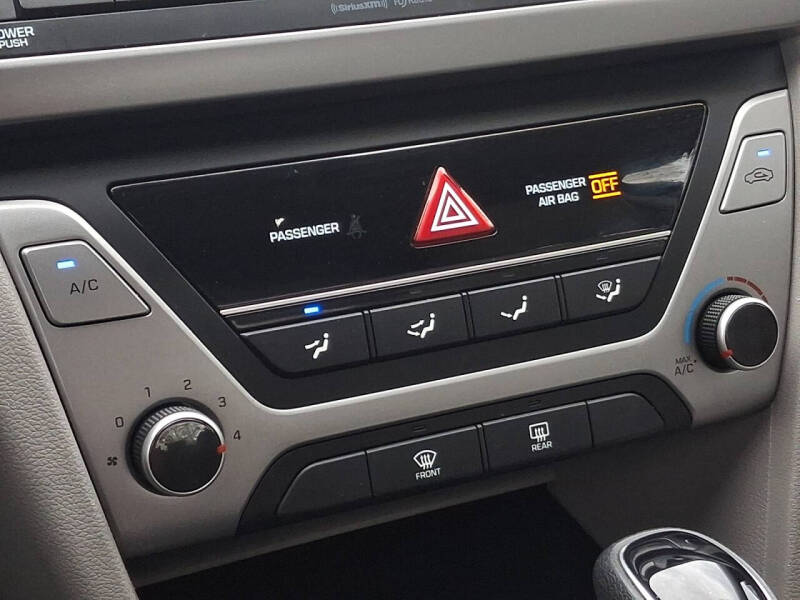 2018 Hyundai Elantra