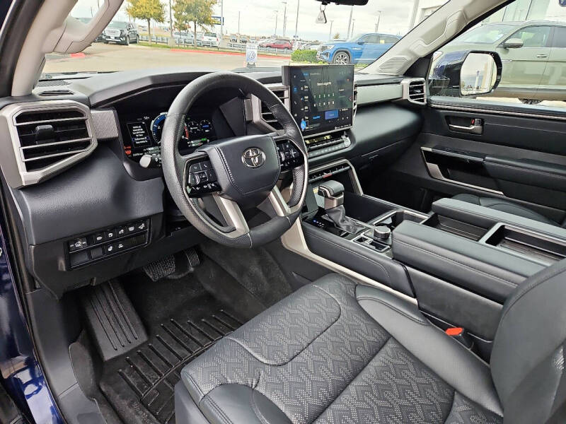 2024 Toyota Tundra Limited HV