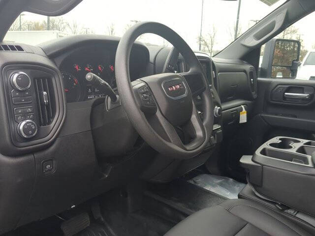 2025 GMC Sierra 3500HD CC Pro