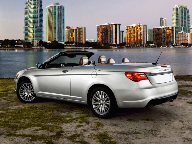 2013 Chrysler 200 Limited