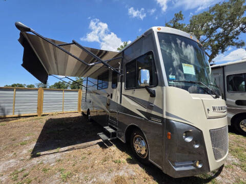 2020 Winnebago Vista
