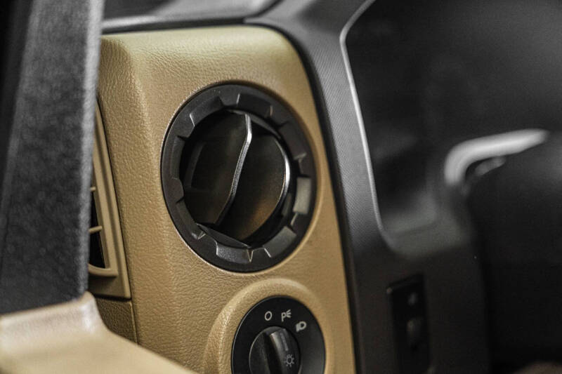 2010 Ford E-Series E-350 SD XLT