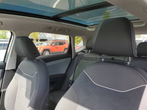 2024 Volkswagen Taos SE 4Motion