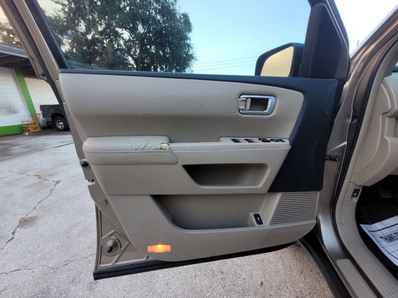 2009 Honda Pilot for sale at AUTO TOURING in Orlando FL