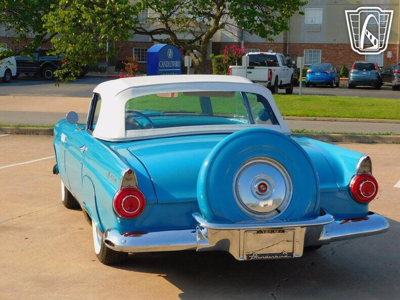 1956 Ford Thunderbird