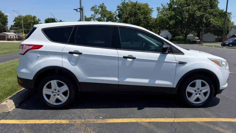 2016 Ford Escape S