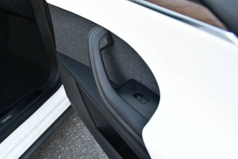 2023 Tesla Model X Standard Range