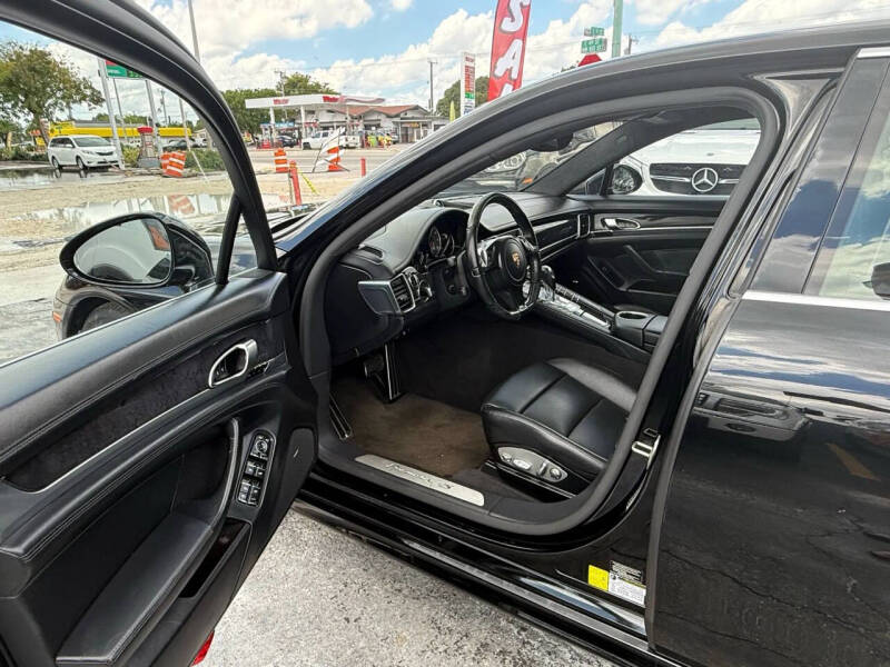 2014 Porsche Panamera 4S Executive