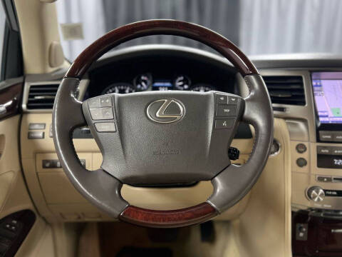 2013 Lexus LX 570