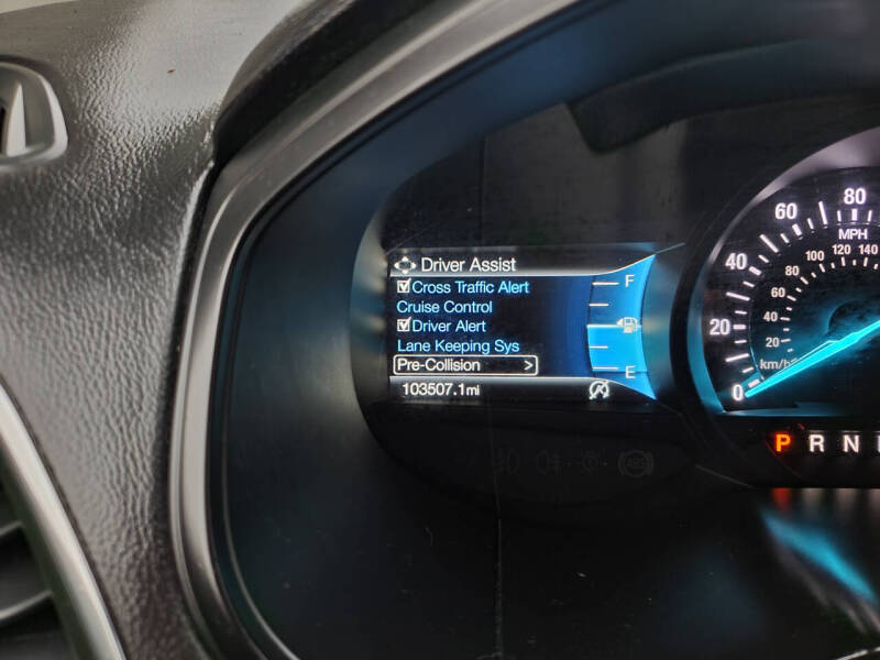 2022 Ford Edge Titanium