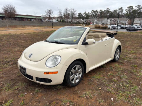 2007 Volkswagen New Beetle Convertible for sale at A & A AUTOLAND in Woodstock GA