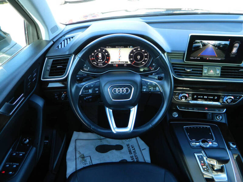 2018 Audi Q5 2.0T quattro Premium Plus