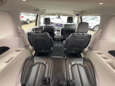 2017 Chrysler Pacifica Touring-L