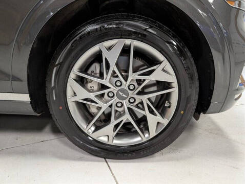 2025 Genesis GV70 2.5T Standard