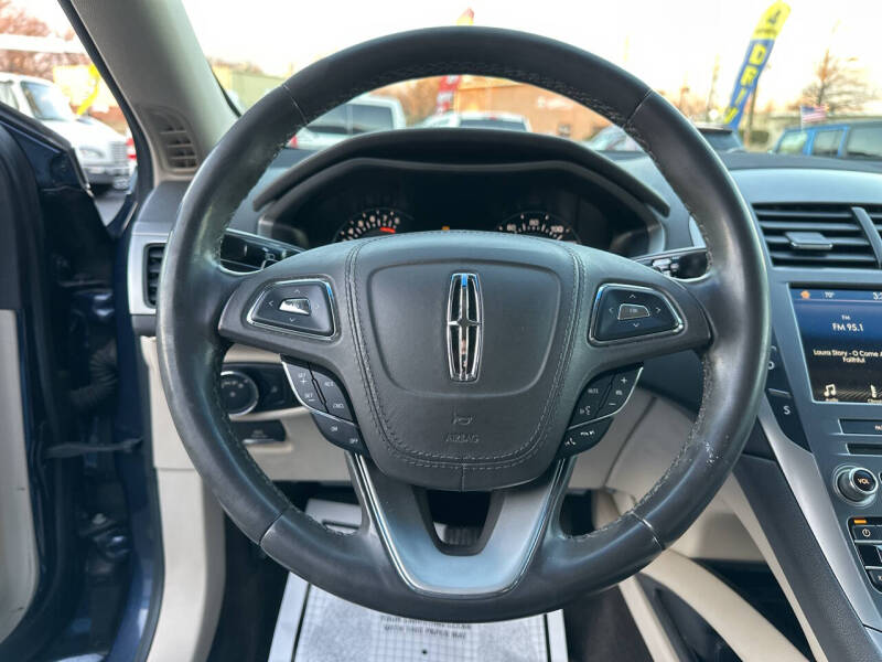 2017 Lincoln MKZ Premiere