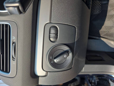 2012 Volkswagen Golf 2.5L PZEV