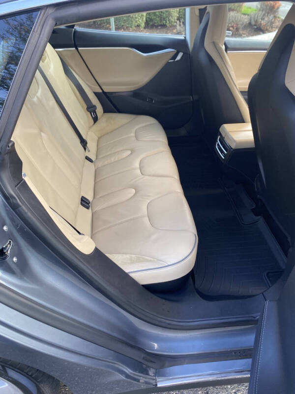 2014 Tesla Model S P85