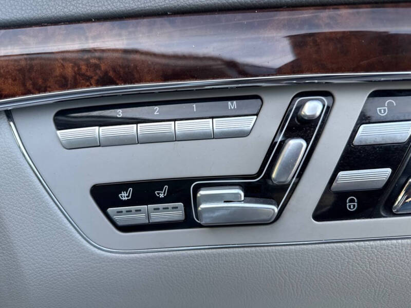 2012 Mercedes-Benz S-Class S 550 4MATIC