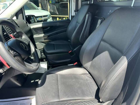 2017 Mercedes-Benz Metris Worker Cargo