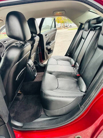 2017 Chrysler 300 Limited