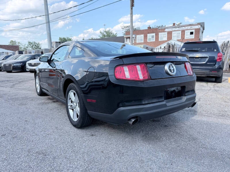 2011 Ford Mustang V6